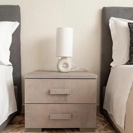 Le Chicche Room&suites شقة *